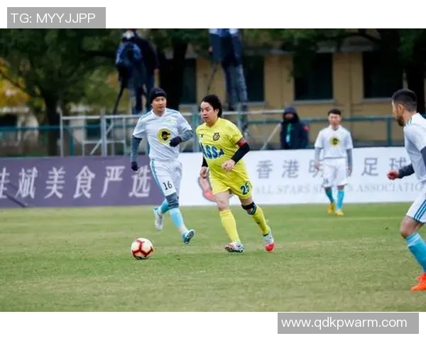 香港足球明星队莅临开平展开友谊赛助力地方足球发展与文化交流